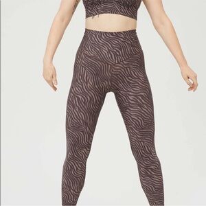 Aerie Offline Real Me High Rise 7/8 Leggings Zebra